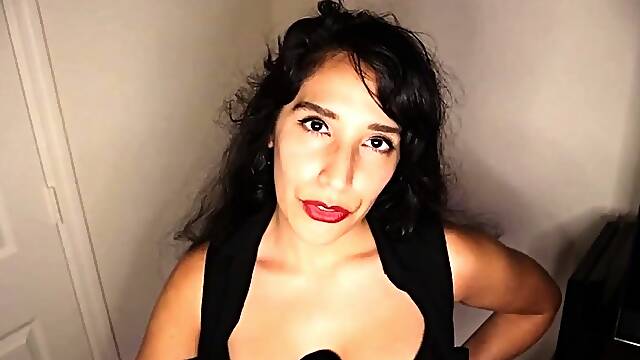 Wokies ASMR - Tits Brushing