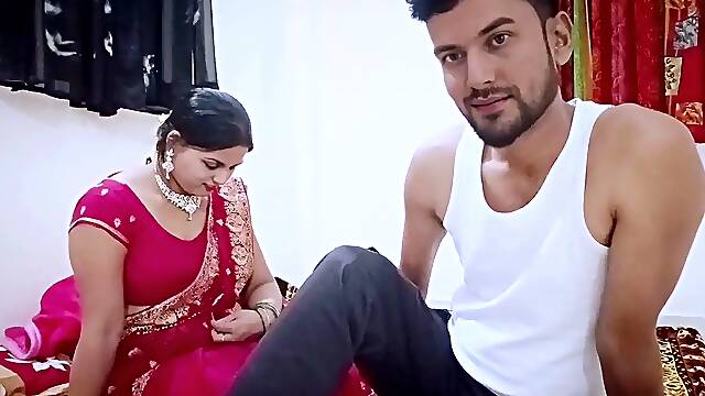 Rhea Bhabhi had sex with her friends husband at her friends house