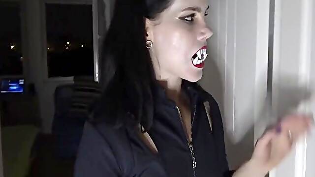 Halloween Movie - Vampire Anna And Oral Creampie Orgy With 3 Guys