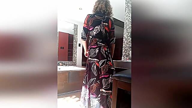 Mother-in-law teaches her stepdaughters boyfriend how to cum inside her booty and over her shoes