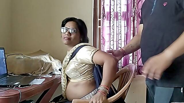 IT Engineer Trishala plowed with collegue on hot Silk Saree