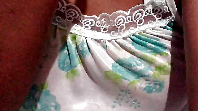 Kollta yawanna gaththa video eka leak wela Big tits milf