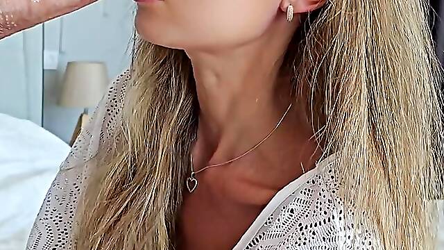 Stepmom Squirts When Asshole Has Maximum Friction