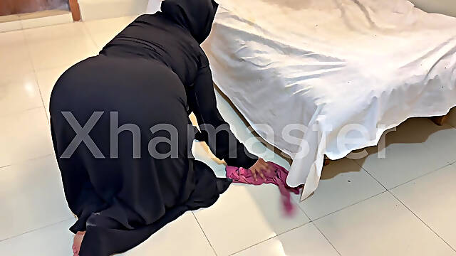 Hot MILF Stepmom Stuck Under Bed!