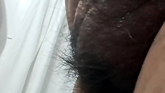Mature, Hairy, Big MILF Pussy From the Side