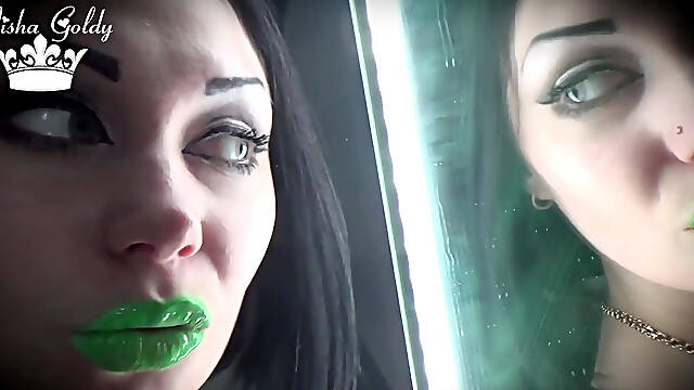 Mesmerized phosphoric glossy green lips