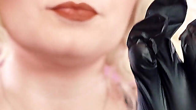 Wearing XS nitrile gloves - Gloves fetish video (Arya Grander)